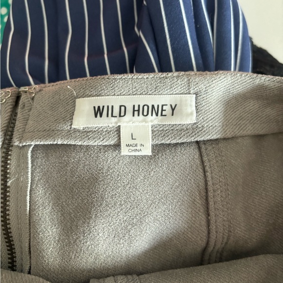 Grey Mini Skirt - Picture 4 of 4